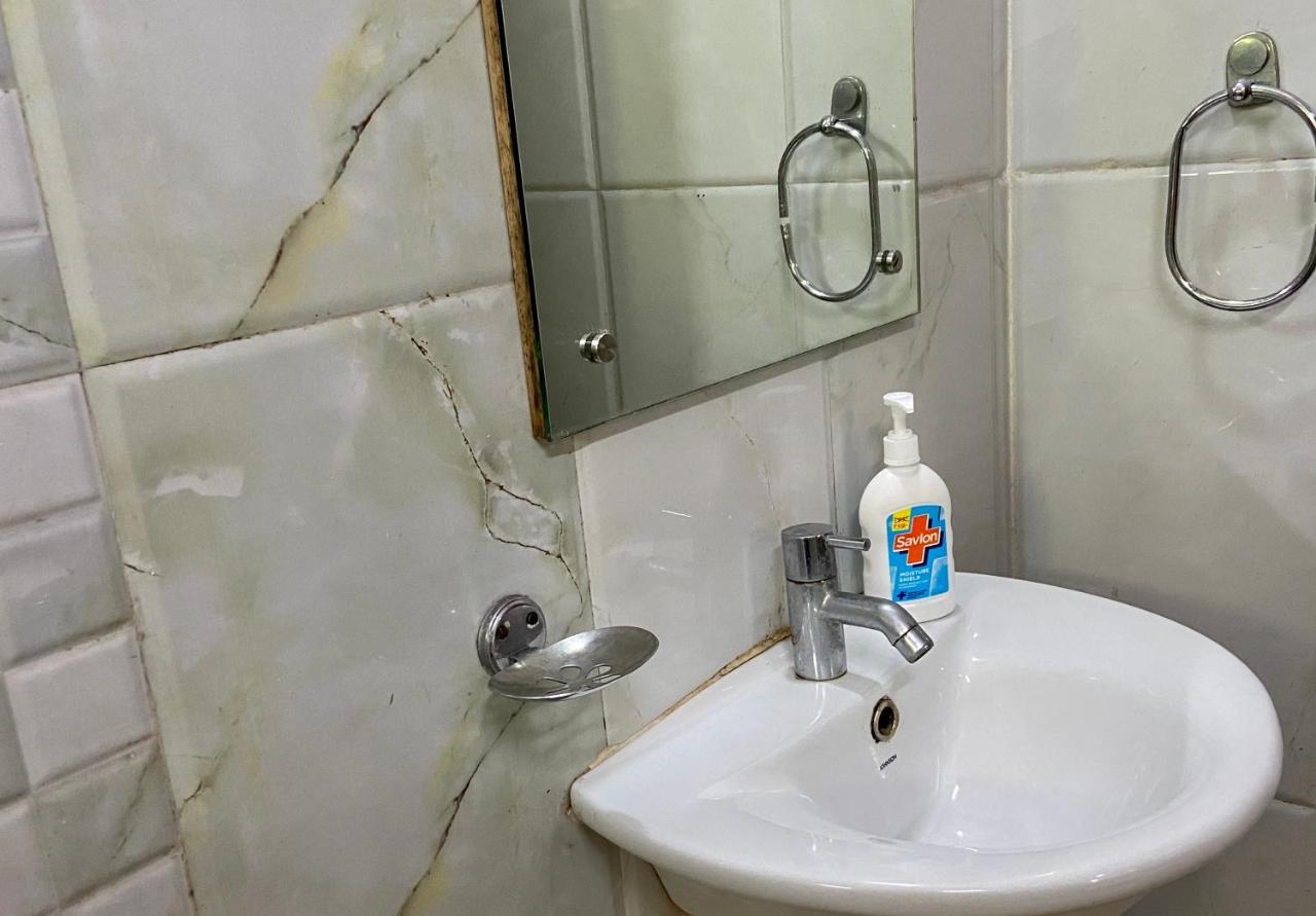Vinayak Guest House Kalkuta Zewnętrze zdjęcie